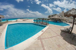 Apartamento en Zona Hotelera frente a la Playa Quintana Roo, México